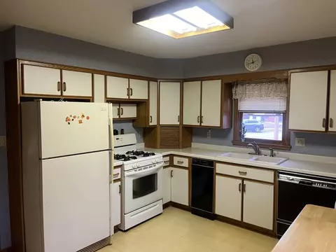 1206 E Saint Germain St, Saint Cloud, MN 56304 photo 6
