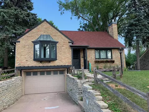 5867 Oakland Ave, Minneapolis, MN 55417