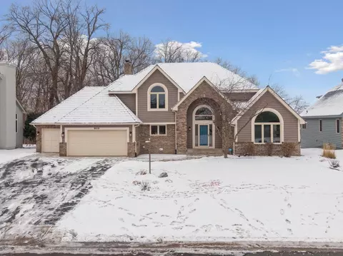 8015 Ranchview Ln N, Maple Grove, MN 55311
