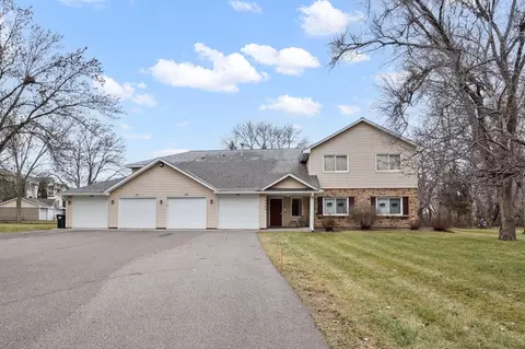 10360 Linnet Cir NW #28, Coon Rapids, MN 55433