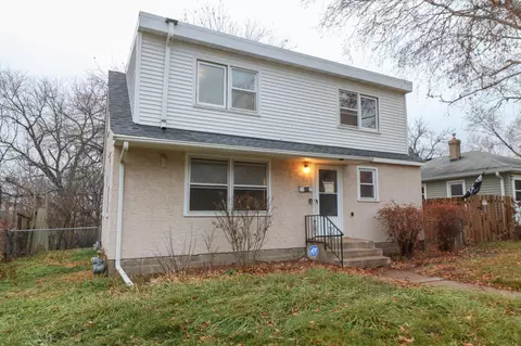 271 Hazelwood St, Saint Paul, MN 55106