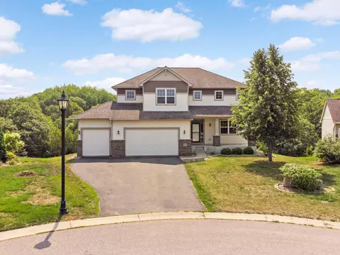 1803 Red Oak Rdg, Carver, MN 55315