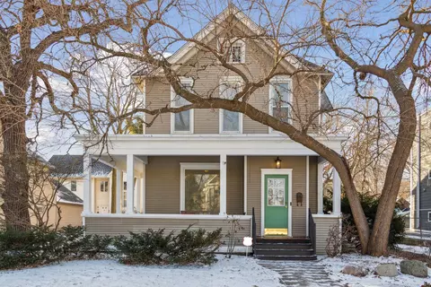 416 6th St SE, Minneapolis, MN 55414