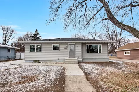 831 25th Ave N, Saint Cloud, MN 56303