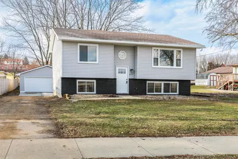 621 1st Ave NE, Byron, MN 55920