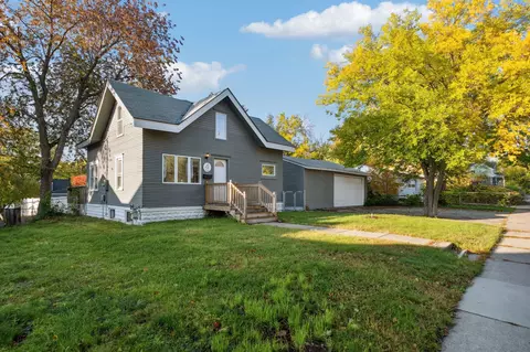 4 Winona St W, Saint Paul, MN 55107