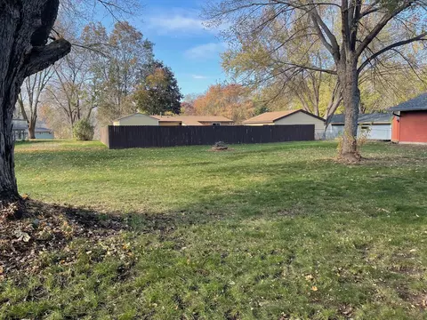 911 Lincoln Ln, Hudson, WI 54016 photo 18