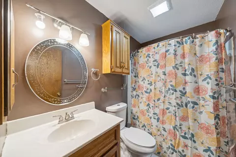 911 Lincoln Ln, Hudson, WI 54016 photo 9