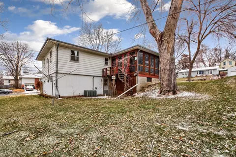 511 1st St SW, Faribault, MN 55021 photo 5