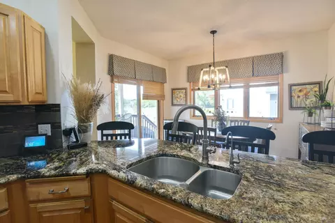 3201 Eagle Ridge Dr E, Willmar, MN 56201 photo 17
