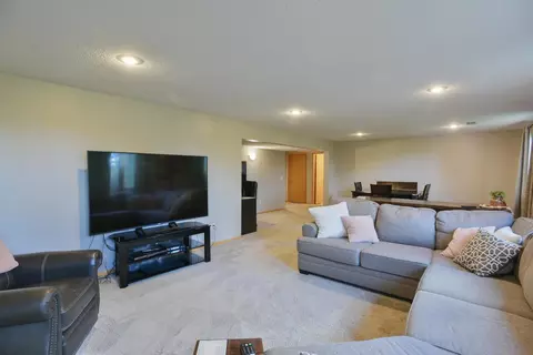 3201 Eagle Ridge Dr E, Willmar, MN 56201 photo 38