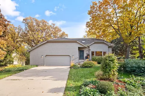 13170 Flagstaff Ave, Apple Valley, MN 55124