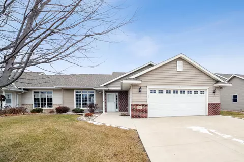 303 20th St W, Glencoe, MN 55336