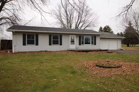 4990 Rush Lake Ln, Rush City, MN 55069