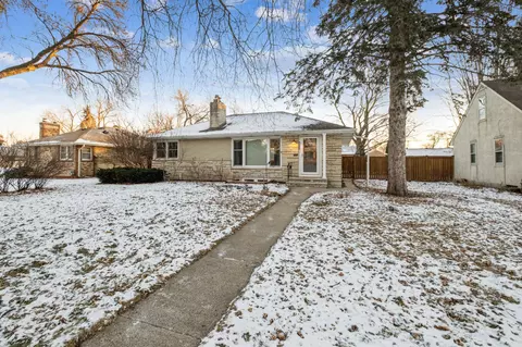 4548 Beard Ave N, Robbinsdale, MN 55422