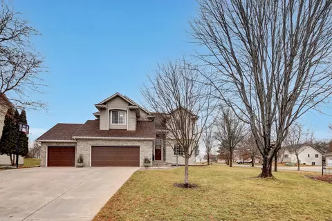 1205 Oakcrest Dr, Sauk Rapids, MN 56379