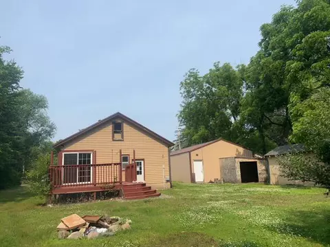 317 Hazel St N, Backus, MN 56435 photo 2