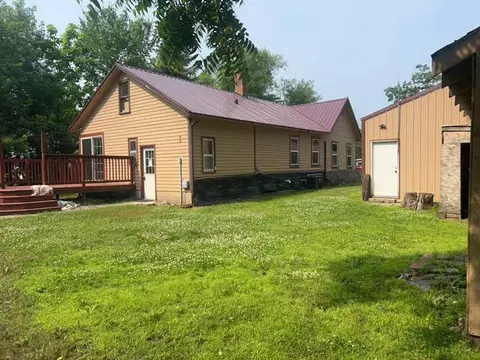 317 Hazel St N, Backus, MN 56435