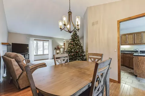 4239 Augusta Ct, Eagan, MN 55123 photo 13