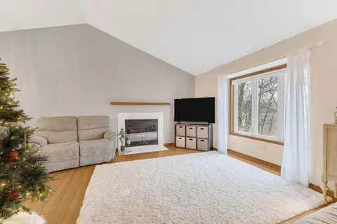 4239 Augusta Ct, Eagan, MN 55123 photo 8