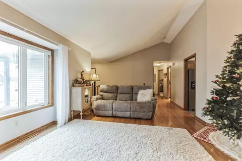 4239 Augusta Ct, Eagan, MN 55123 photo 6