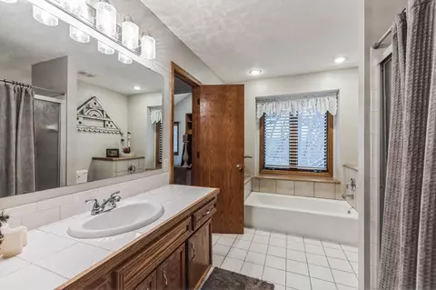 4239 Augusta Ct, Eagan, MN 55123 photo 18