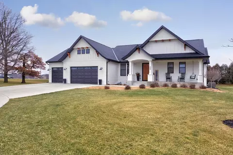 2720 Timber Ridge Pl NE, Owatonna, MN 55060