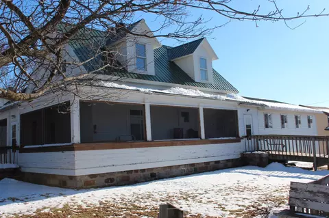 460 2nd Ave, Clear Lake, WI 54005