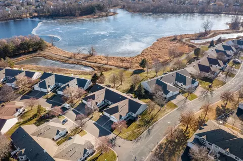 621 Markgrafs Lake Bay, Woodbury, MN 55129