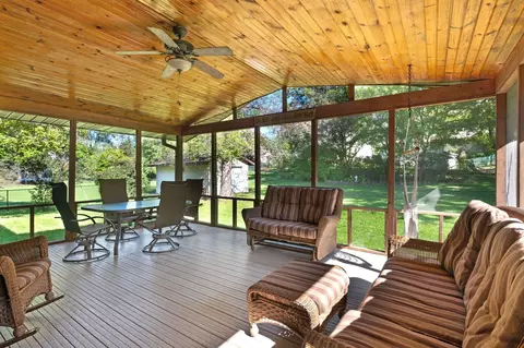 7730 Countryside Dr, Bloomington, MN 55438