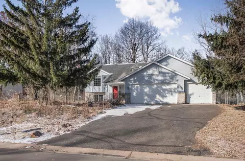 39168 Riverside Ct, North Branch, MN 55056