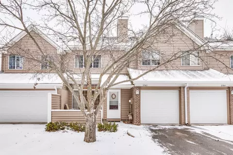 2762 Autumnwood Ln, Minnetonka, MN 55305