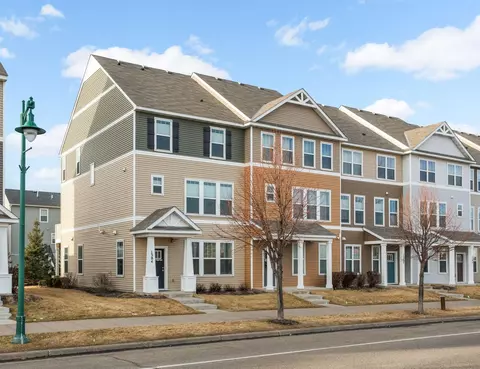 1384 Old Highway 8 NW, New Brighton, MN 55112