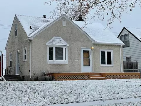1943 Montana Ave E, Saint Paul, MN 55119