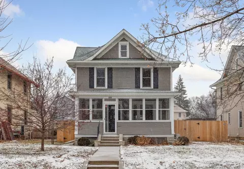 2001 Laurel Ave, Saint Paul, MN 55104