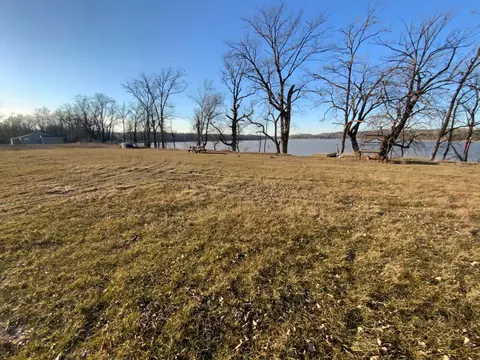 33029 Flicker Rd, Burnhamville Twp, MN 56318