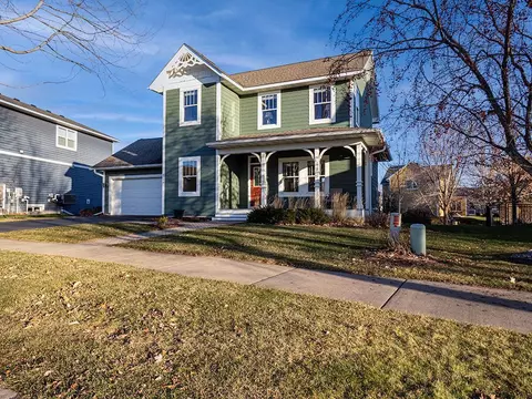 6744 Lakeview Cir NE, Albertville, MN 55301
