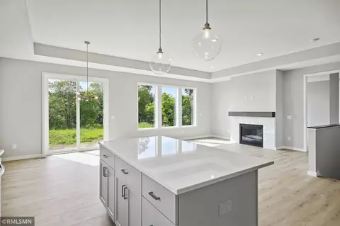 6227 Jarvis Ave S, Cottage Grove, MN 55016