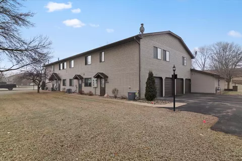 5734 Otter View Trl # 18, White Bear Township, MN 55110