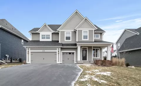 4559 Silverado Dr, Woodbury, MN 55129