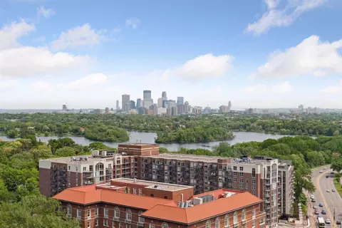 2950 Dean Pkwy #2301, Minneapolis, MN 55416