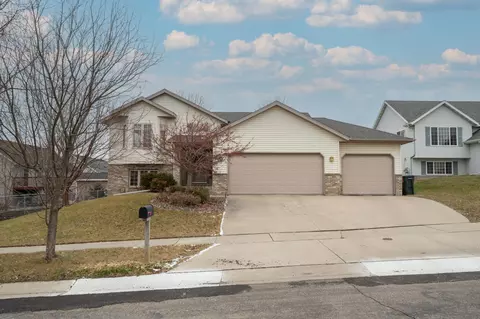 5135 54th Ave NW, Rochester, MN 55901