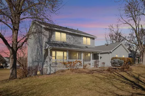17040 Creek Ridge Trl, Minnetonka, MN 55345