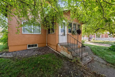 50 W 4th St, Rush City, MN 55069