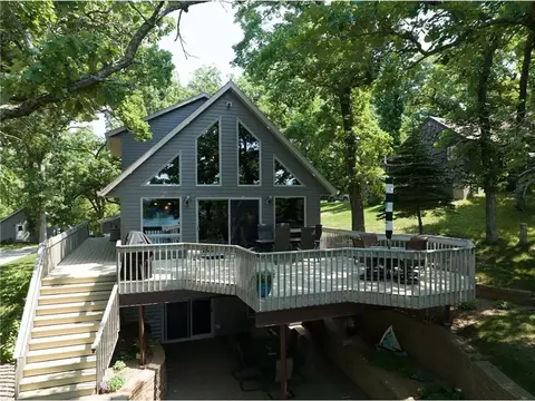 11 SW 136th St, New Richland, MN 56072
