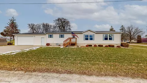 207 E Prairie Ave, Canton, MN 55922
