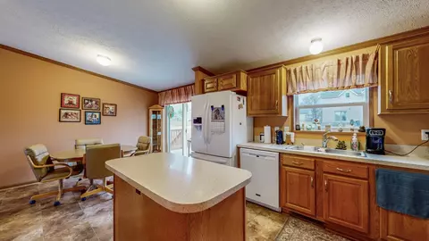 207 E Prairie Ave, Canton, MN 55922 photo 8