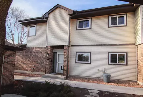300 Ford Rd #3, Saint Louis Park, MN 55426