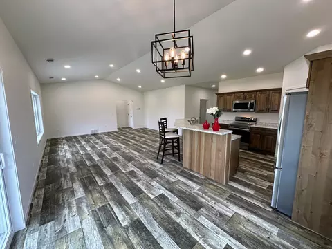 908 NW 7th Ave, Perham, MN 56573 photo 10