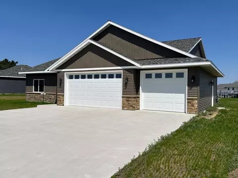 908 NW 7th Ave, Perham, MN 56573 photo 3